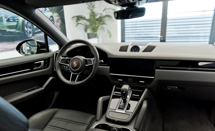 Porsche Cayenne cena 449000 przebieg: 15100, rok produkcji 2021 z Wolsztyn małe 326